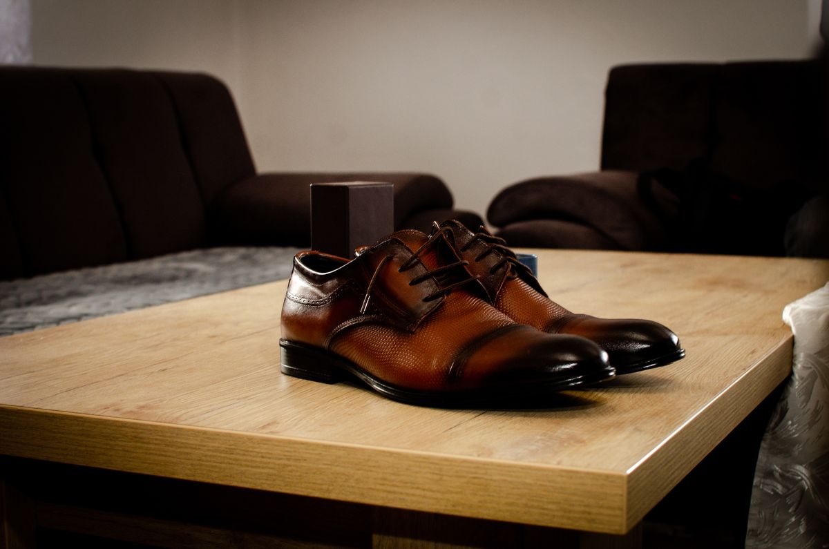 Derby Shoes for Men: What They Are, the Main Types, and How to Style Them