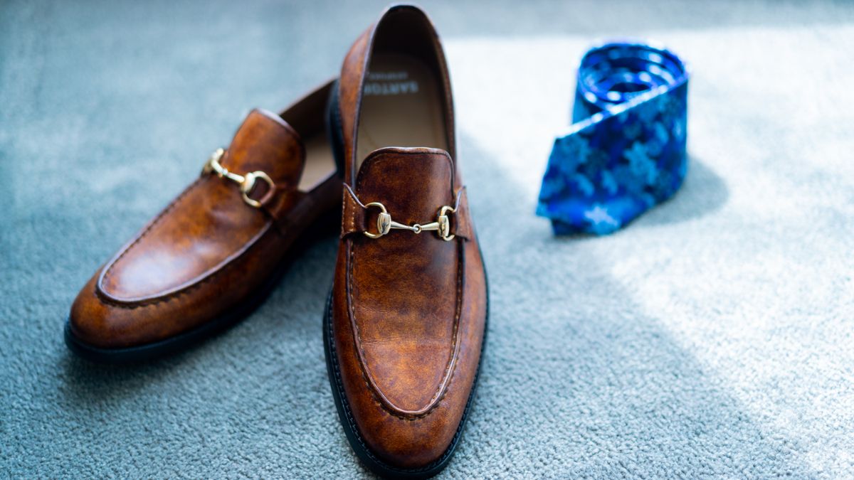Men's Loafer Guide: The 6 Types, Loafer vs Slip-On, Socks, and Fit